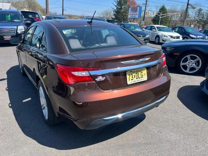 2012 Chrysler 200 - Image 4 of 12