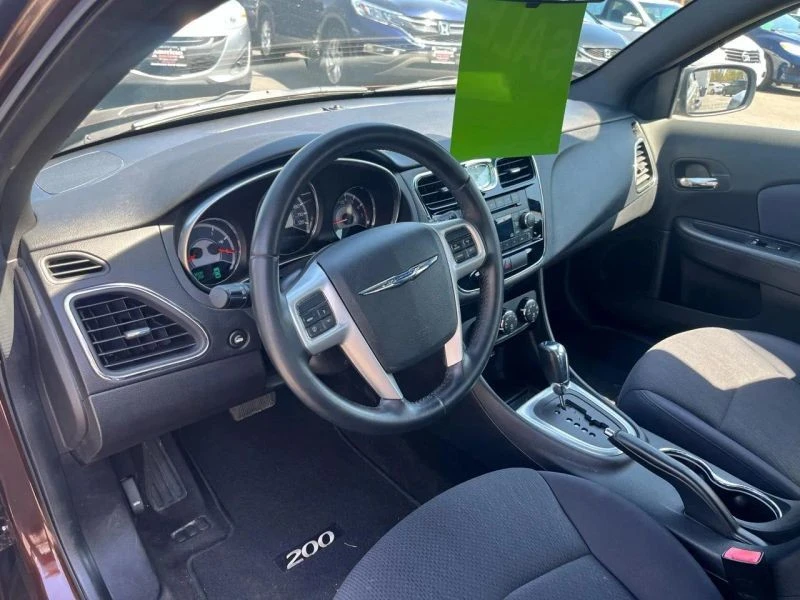 2012 Chrysler 200 - Image 11 of 12