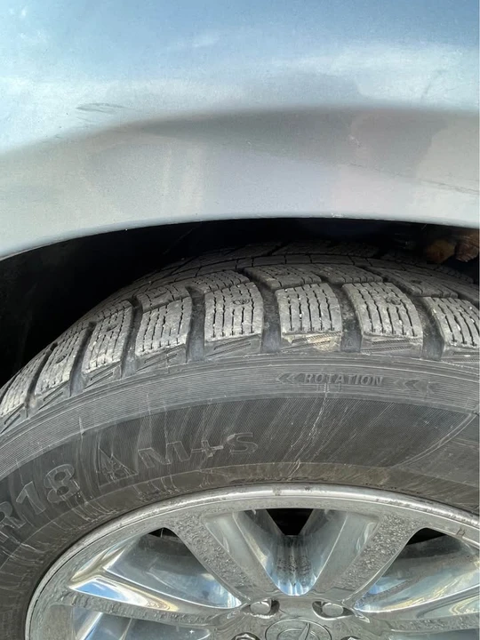2012 Chrysler 300 (2005-2023) - Image 7 of 18