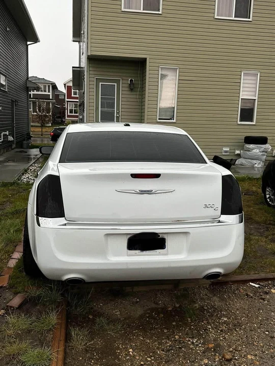 2012 Chrysler 300 (2005-2023) - Image 3 of 8