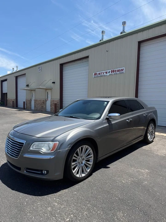 2012 Chrysler 300 (2005-2023) - Image 4 of 20