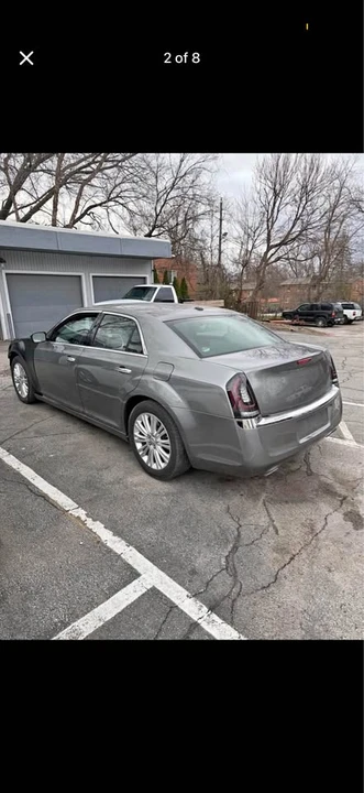 2012 Chrysler 300 (2005-2023) - Image 17 of 17