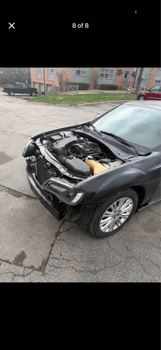 2012 Chrysler 300 (2005-2023) - Image 14 of 17