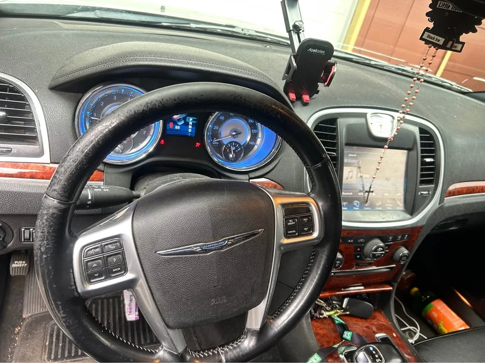 2012 Chrysler 300 (2005-2023) - Image 11 of 11