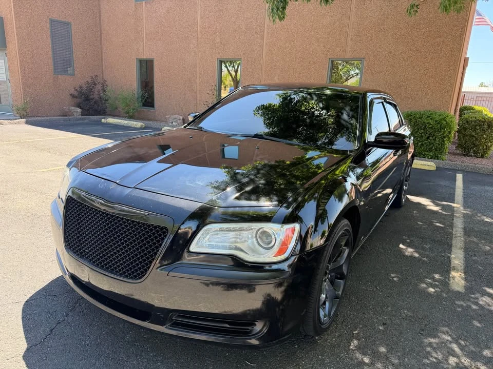 2012 Chrysler 300 (2005-2023) - Image 2 of 15