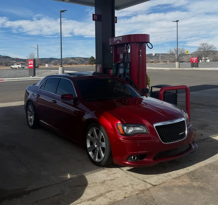 2012 Chrysler 300 (2005-2023) - Image 7 of 8