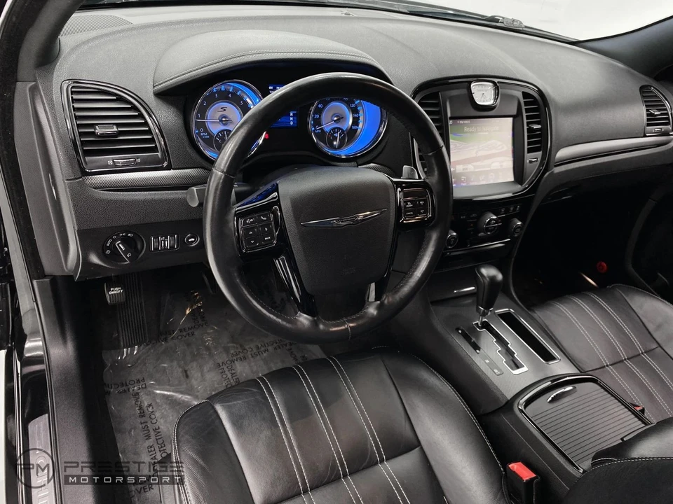 2012 Chrysler 300 (2005-2023) - Image 18 of 21