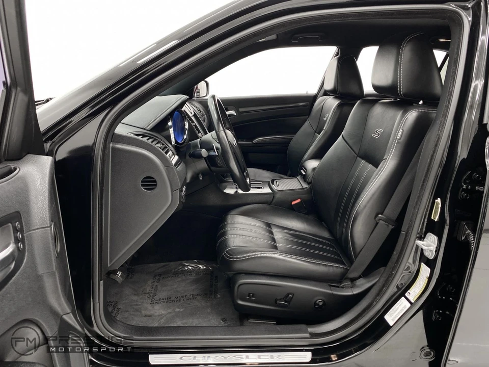 2012 Chrysler 300 (2005-2023) - Image 17 of 21