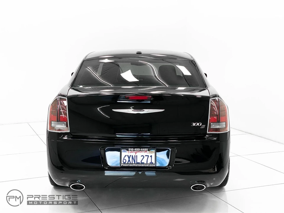2012 Chrysler 300 (2005-2023) - Image 5 of 21