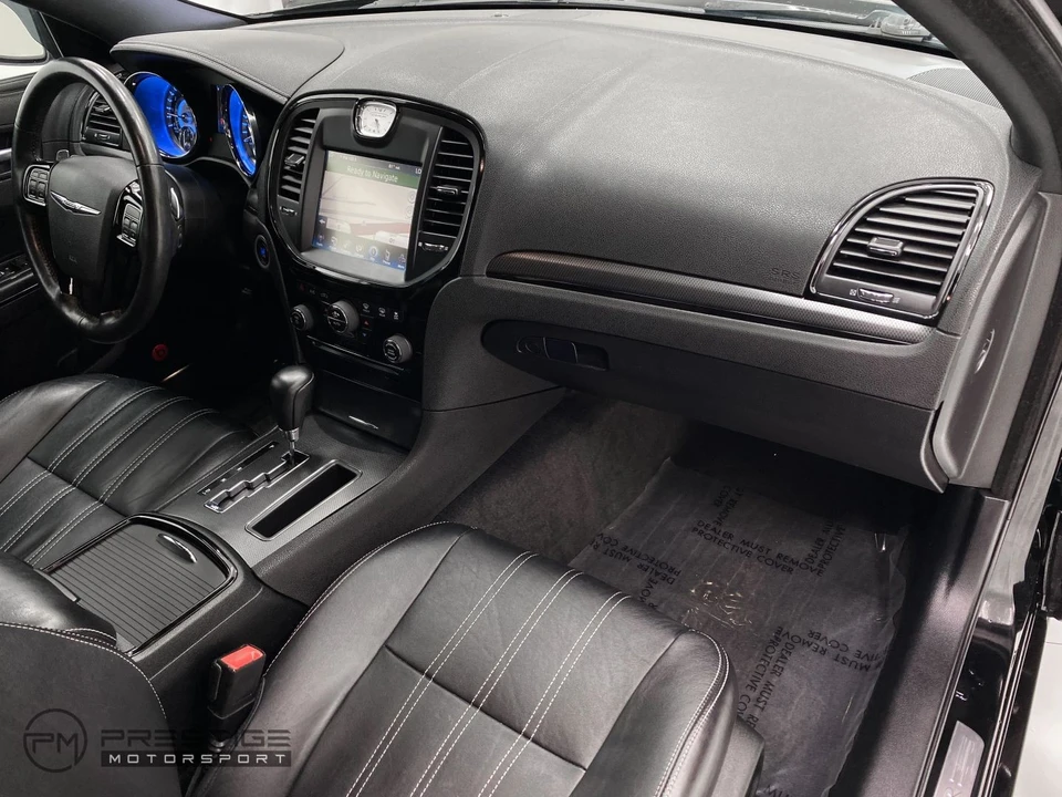 2012 Chrysler 300 (2005-2023) - Image 15 of 21