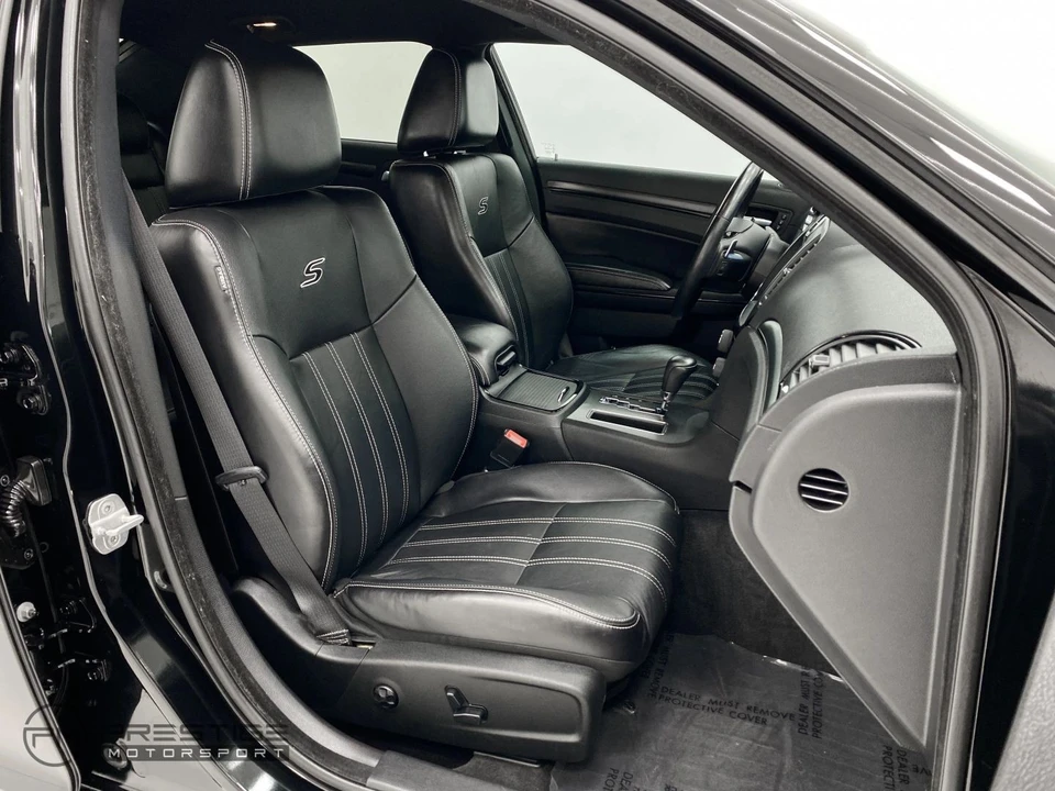 2012 Chrysler 300 (2005-2023) - Image 16 of 21