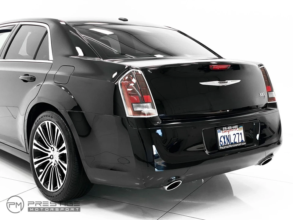 2012 Chrysler 300 (2005-2023) - Image 10 of 21