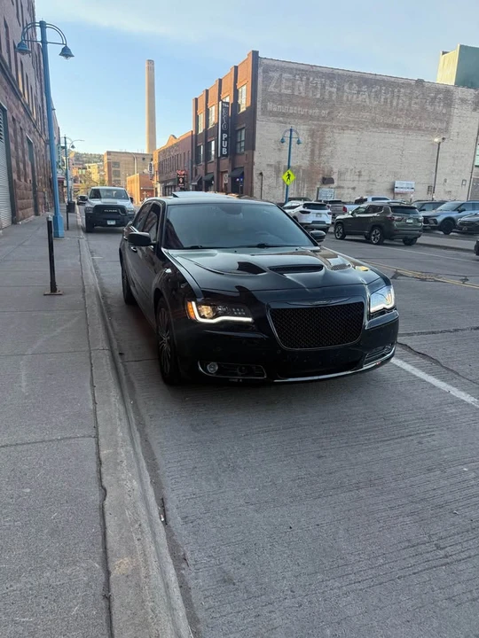 2012 Chrysler 300 (2005-2023) - Image 2 of 10