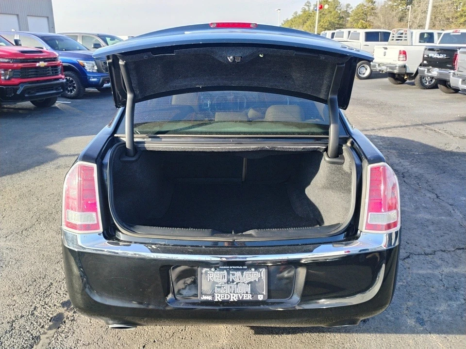 2012 Chrysler 300 (2005-2023) - Image 12 of 12