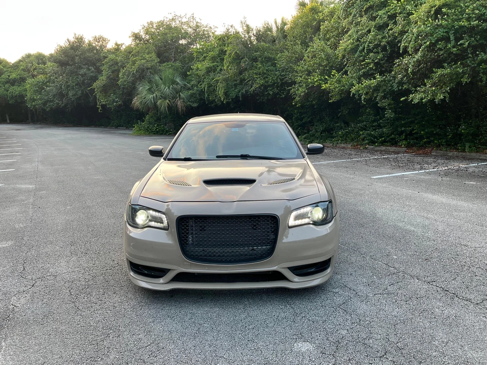2012 Chrysler 300 (2005-2023) - Image 7 of 31