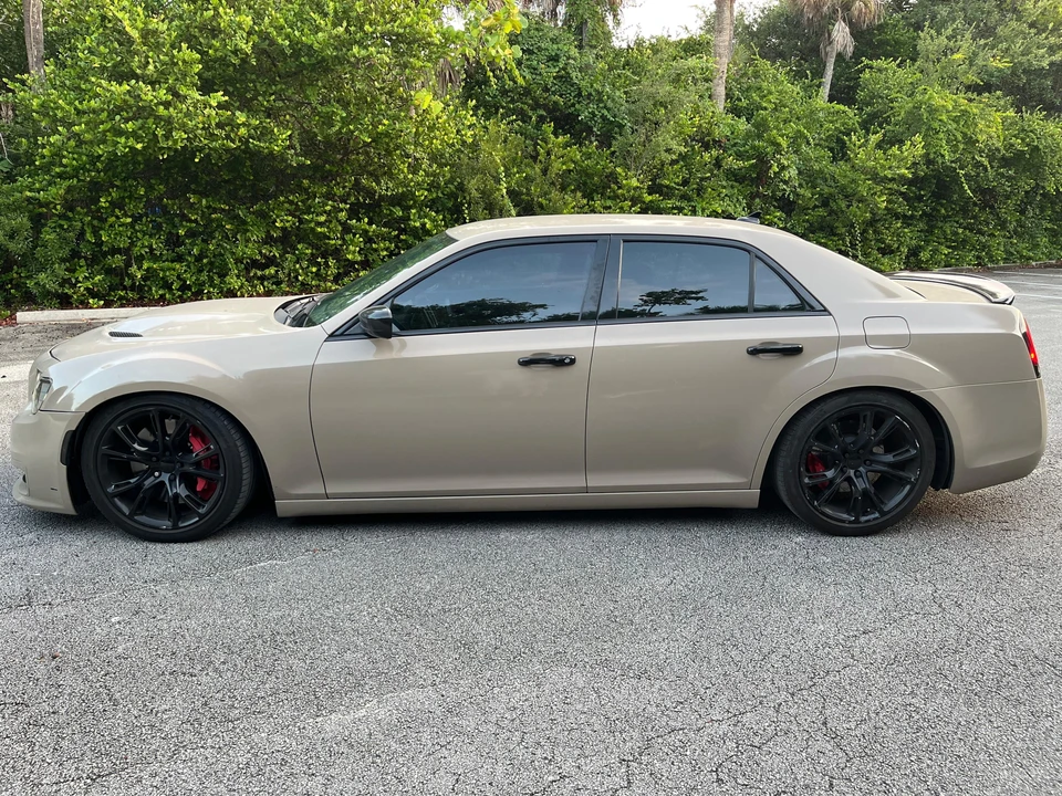 2012 Chrysler 300 (2005-2023) - Image 14 of 31