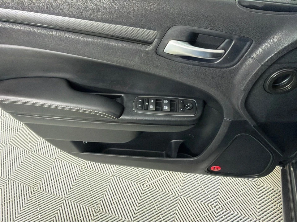 2012 Chrysler 300 (2005-2023) - Image 10 of 12