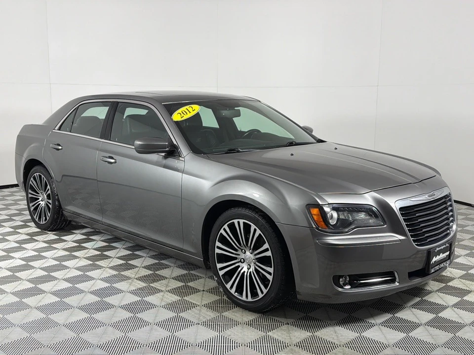 2012 Chrysler 300 (2005-2023) - Image 3 of 12