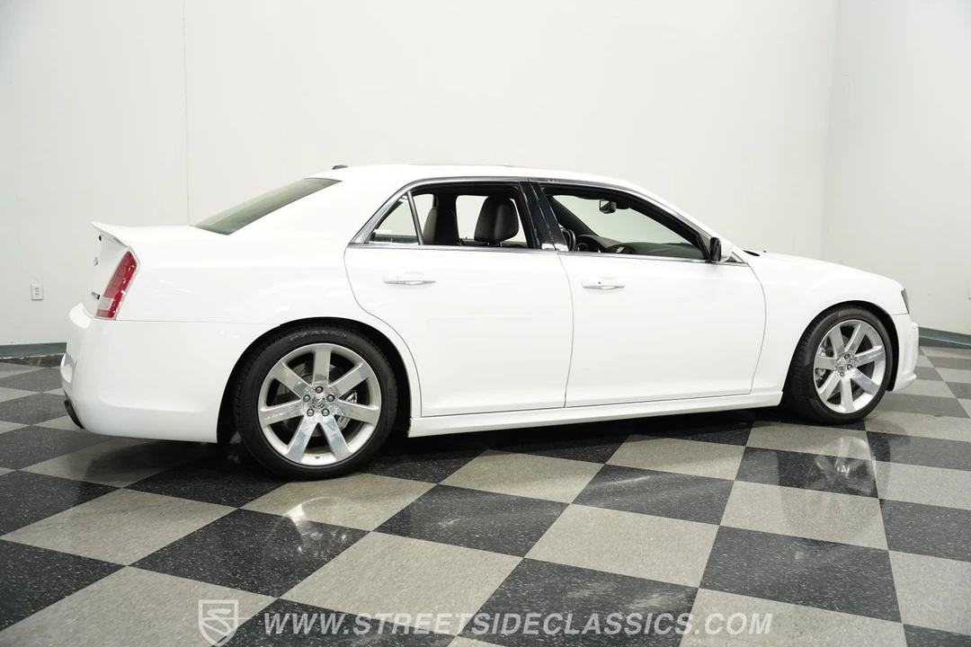 2012 Chrysler 300 (2005-2023) - Image 13 of 21