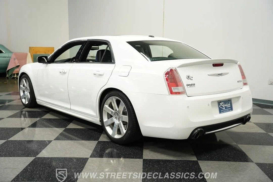 2012 Chrysler 300 (2005-2023) - Image 9 of 21