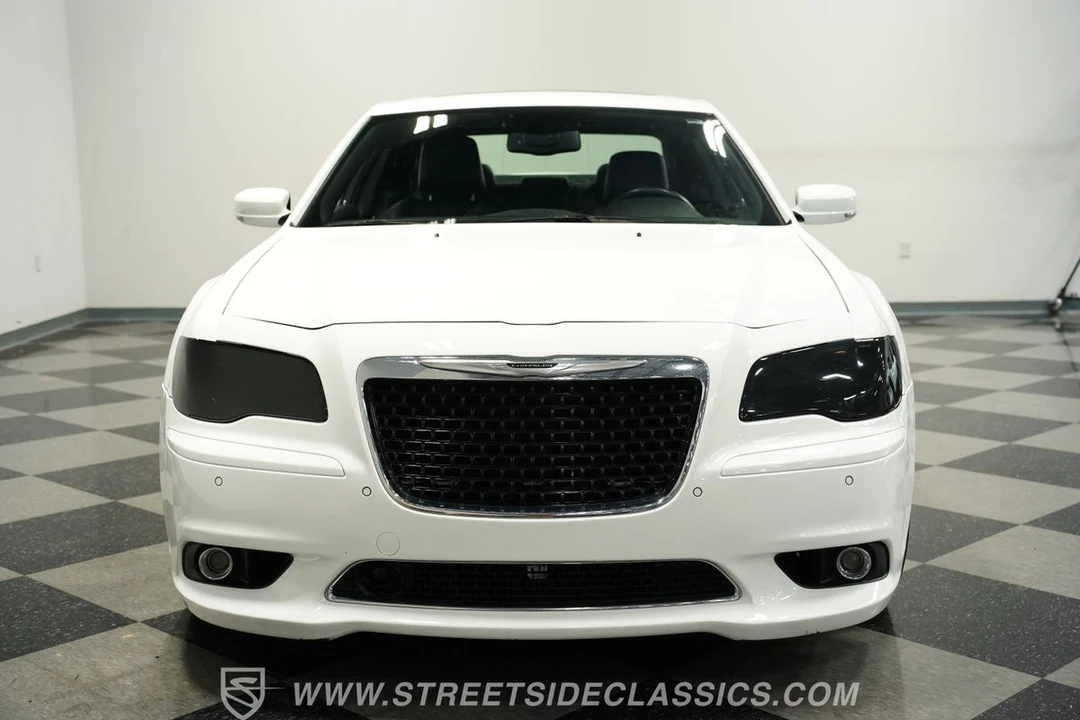 2012 Chrysler 300 (2005-2023) - Image 17 of 21
