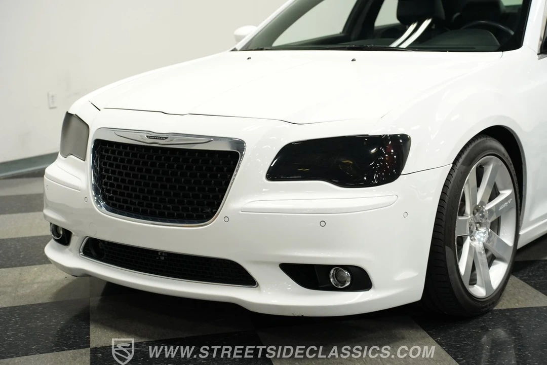 2012 Chrysler 300 (2005-2023) - Image 18 of 21