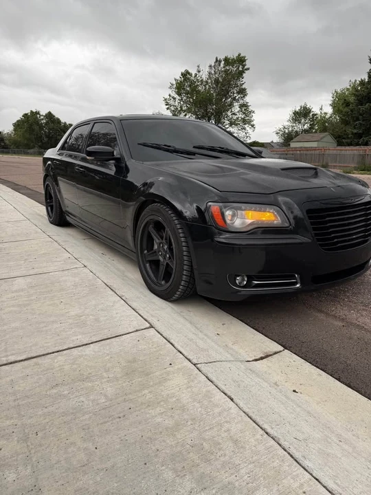 2012 Chrysler 300 (2005-2023) - Image 3 of 13
