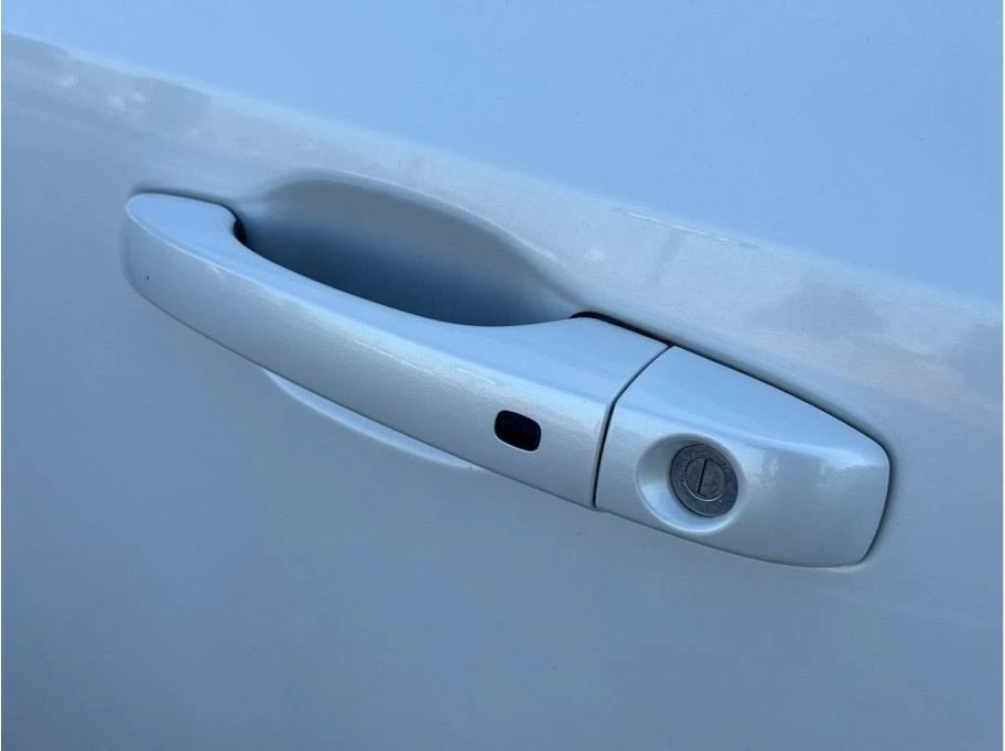 2012 Chrysler 300 (2005-2023) - Image 18 of 31