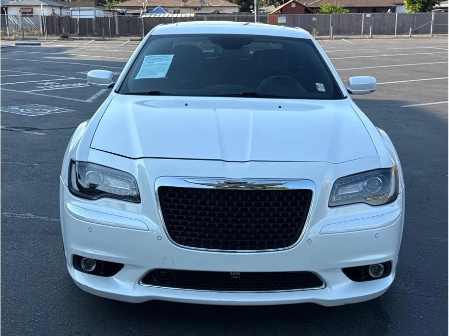 2012 Chrysler 300 (2005-2023) - Image 2 of 31