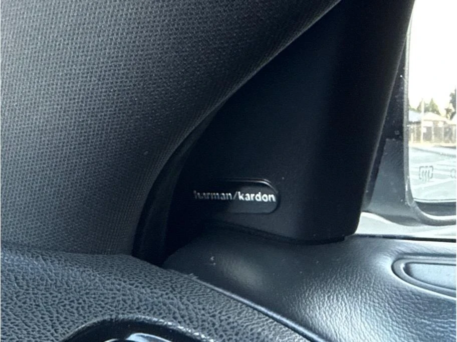 2012 Chrysler 300 (2005-2023) - Image 30 of 31