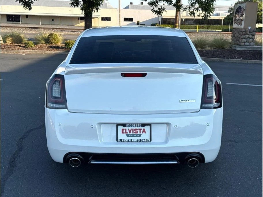 2012 Chrysler 300 (2005-2023) - Image 5 of 31