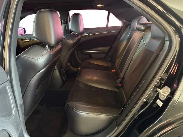 2012 Chrysler 300 (2005-2023) - Image 10 of 23