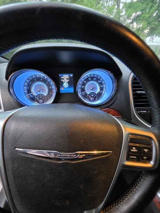 2012 Chrysler 300 (2005-2023) - Image 8 of 8