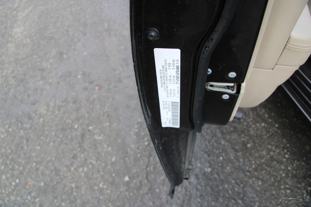 2012 Chrysler 300 (2005-2023) - Image 11 of 21