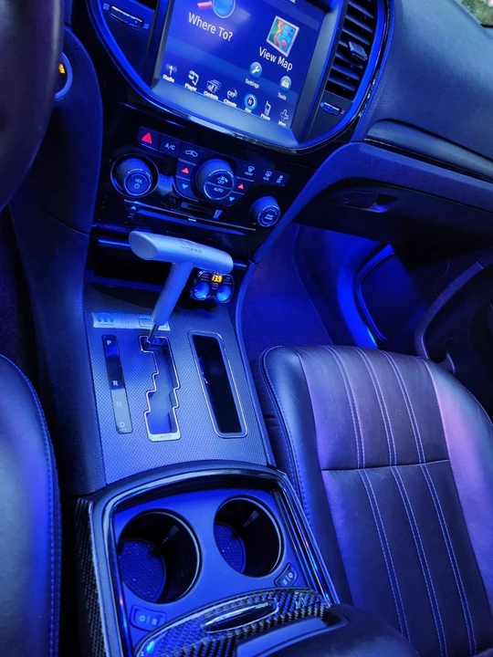 2012 Chrysler 300 (2005-2023) - Image 7 of 21