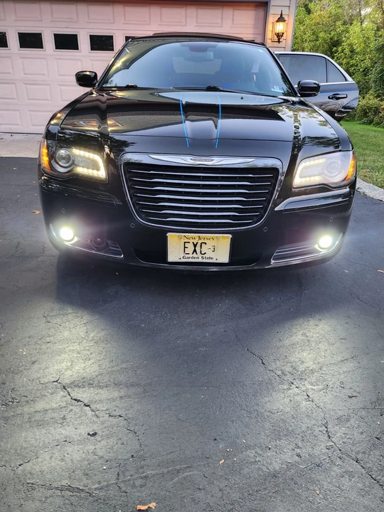2012 Chrysler 300 (2005-2023) - Image 16 of 21