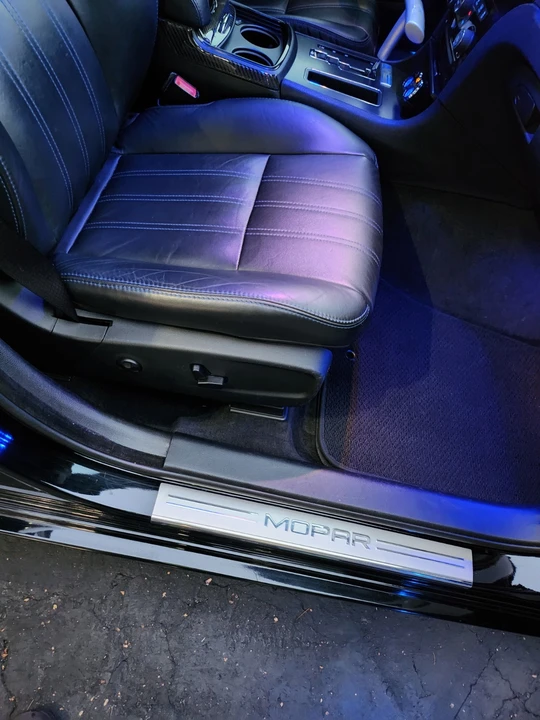 2012 Chrysler 300 (2005-2023) - Image 14 of 21