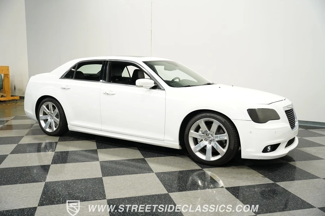 2012 Chrysler 300 (2005-2023) - Image 16 of 21