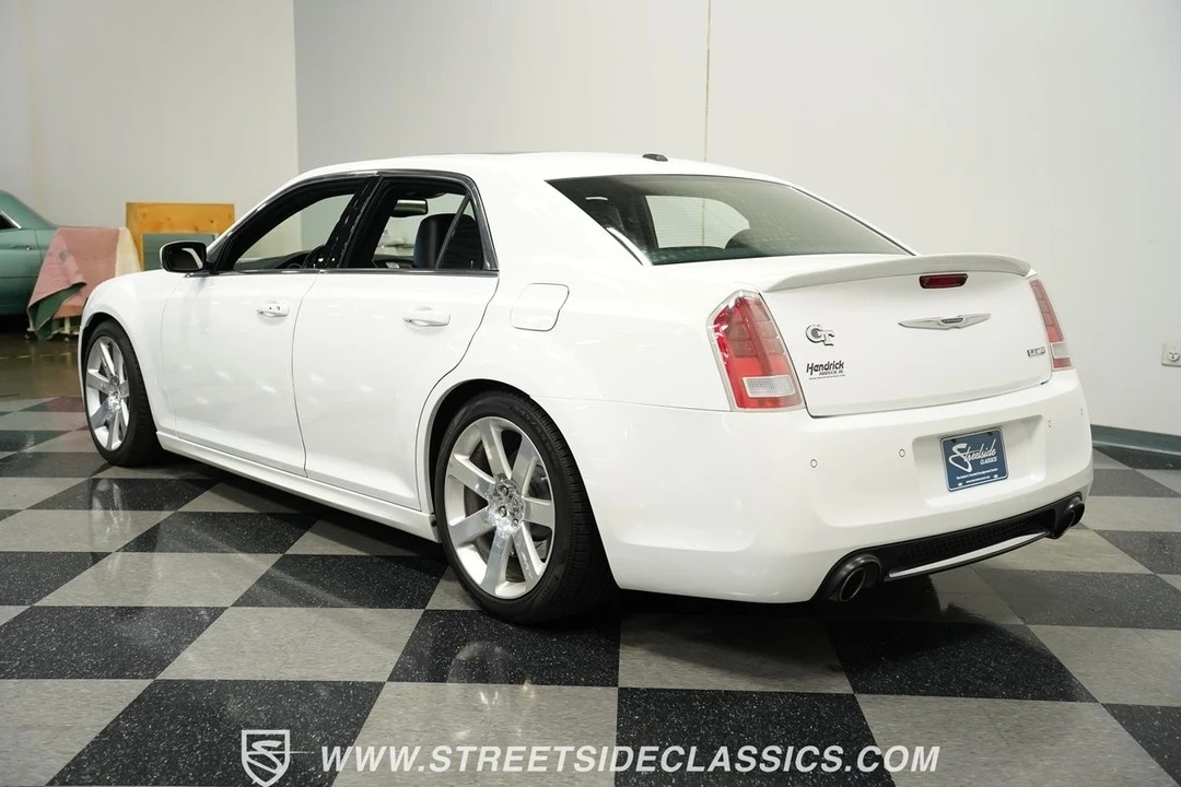 2012 Chrysler 300 (2005-2023) - Image 10 of 21