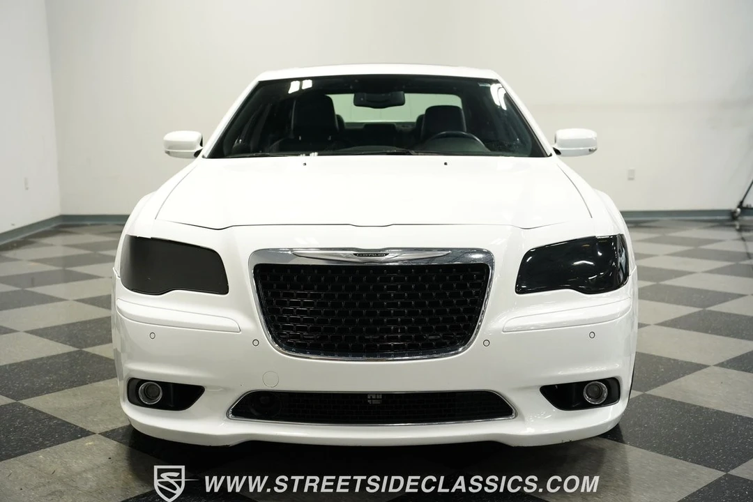 2012 Chrysler 300 (2005-2023) - Image 18 of 21