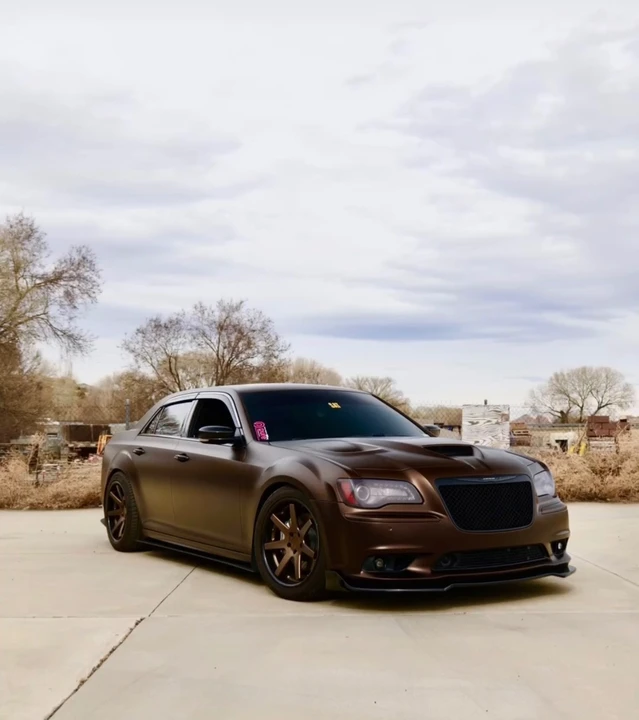 2012 Chrysler 300 (2005-2023) - Image 2 of 21