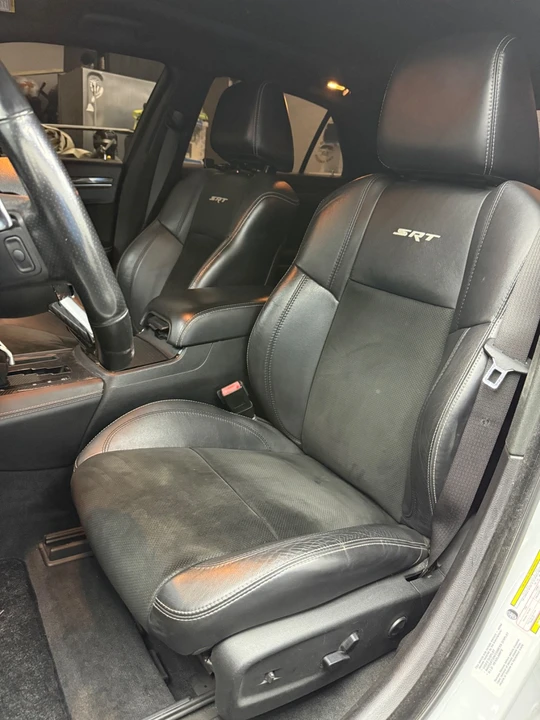 2012 Chrysler 300 (2005-2023) - Image 9 of 21