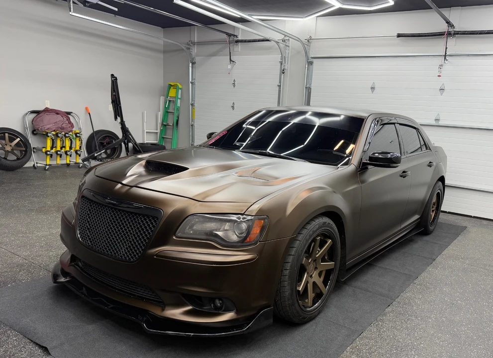2012 Chrysler 300 (2005-2023) - Image 3 of 21