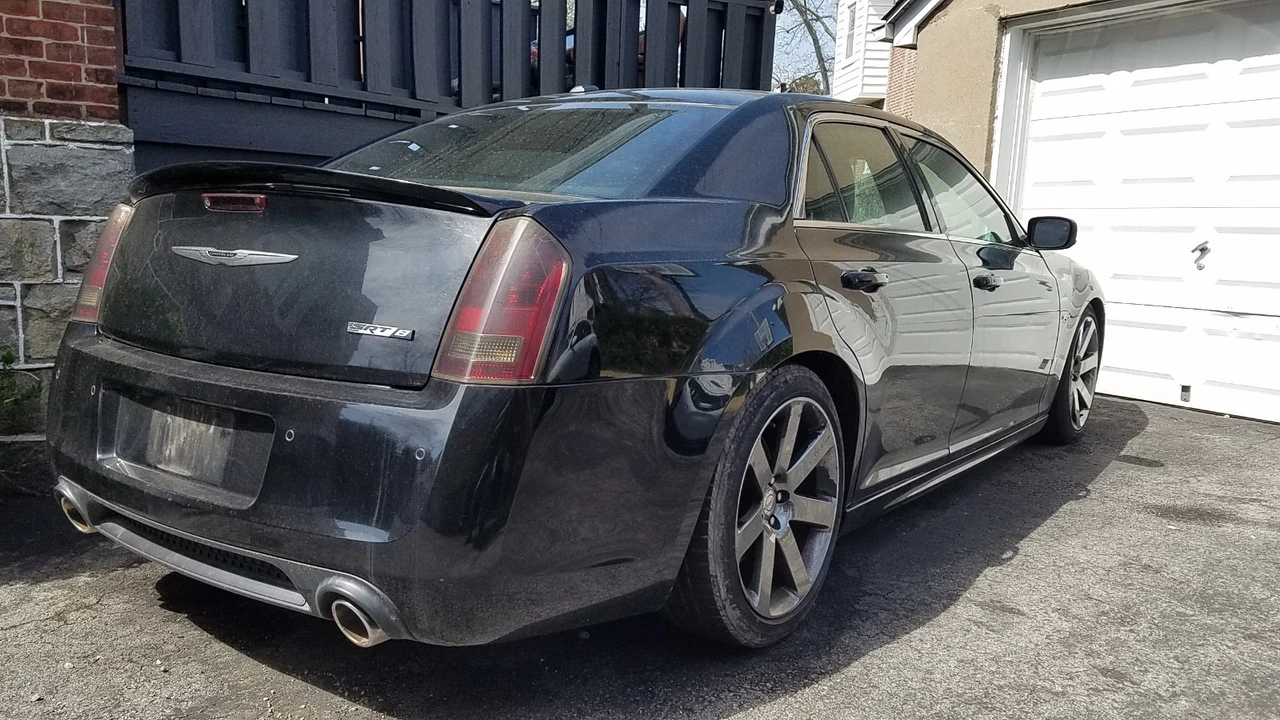 2012 Chrysler 300 (2005-2023) - Image 16 of 21