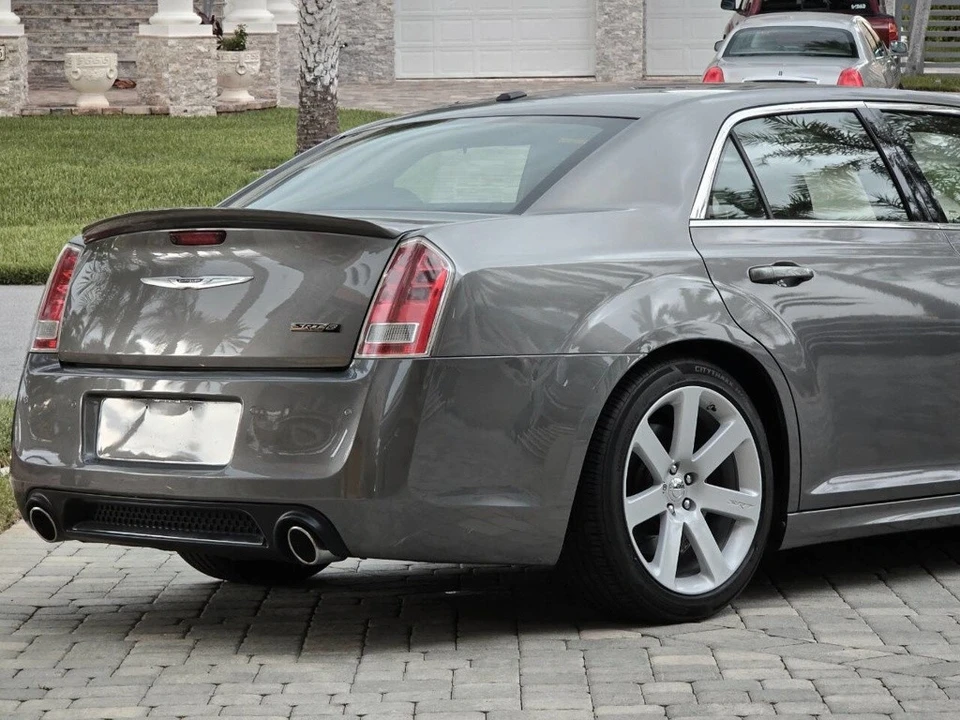 2012 Chrysler 300 (2005-2023) - Image 5 of 21
