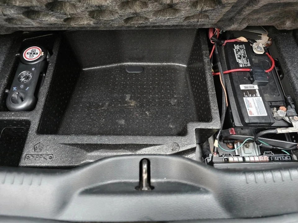 2012 Chrysler 300 (2005-2023) - Image 10 of 21