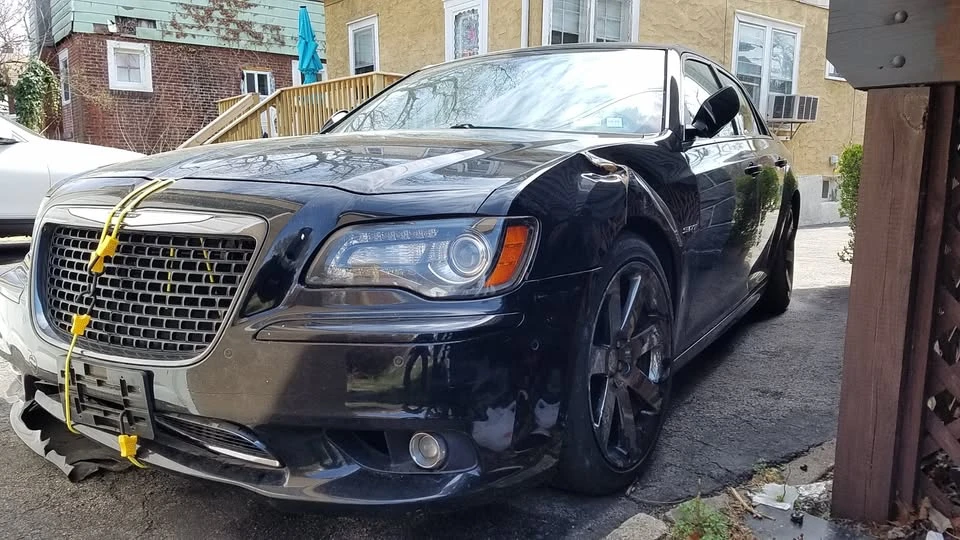 2012 Chrysler 300 (2005-2023) - Image 11 of 20