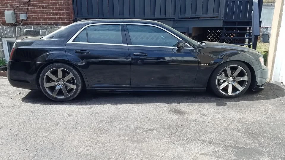 2012 Chrysler 300 (2005-2023) - Image 7 of 20