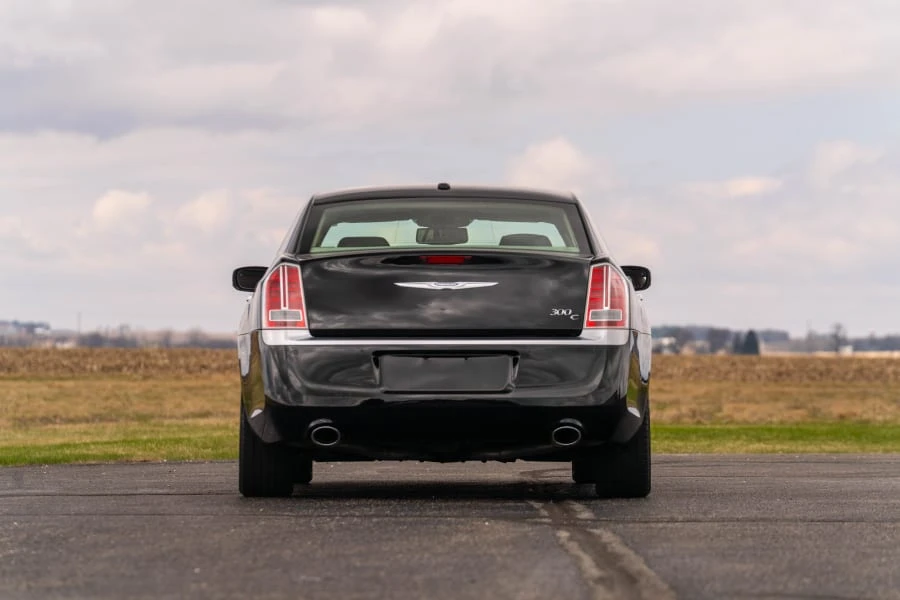 2012 Chrysler 300 (2005-2023) - Image 5 of 23