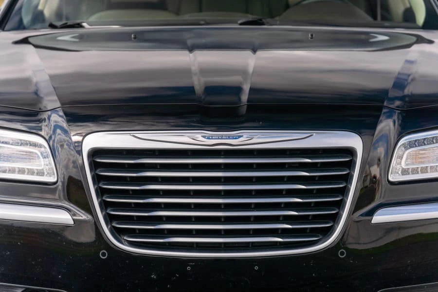 2012 Chrysler 300 (2005-2023) - Image 8 of 23